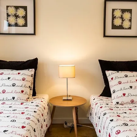 Haven - Terrace Penthouse In Downtown *